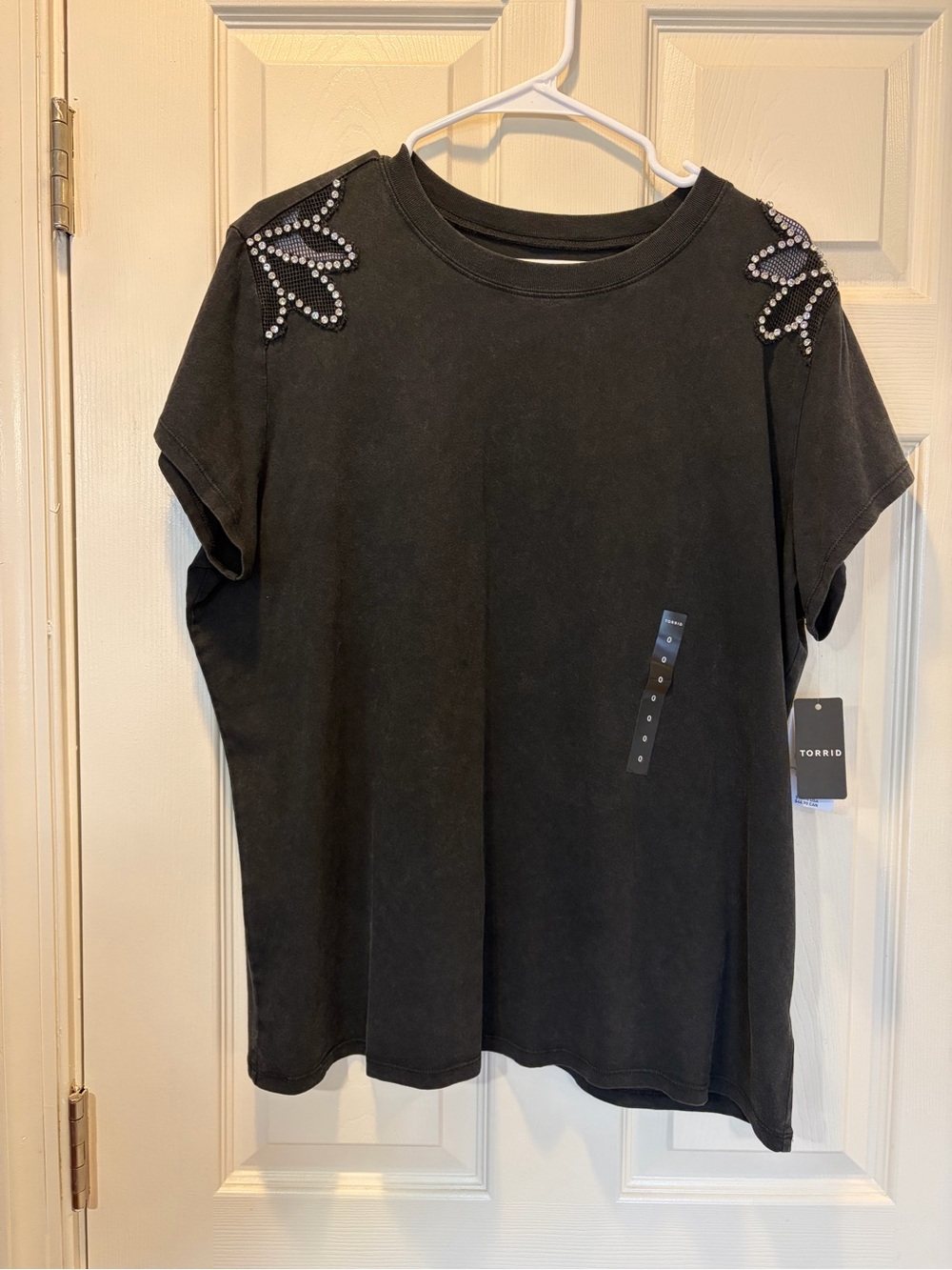 Torrid Cotton Crew Neck Embellished Tee Rhinestone Bling Size “0” Large NEW!